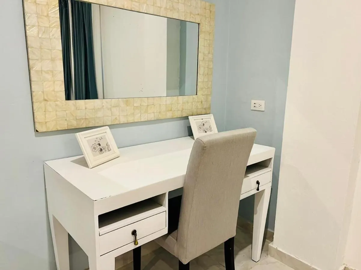 Noe Hotel 1 King Bedroom # 10 푼타 카나